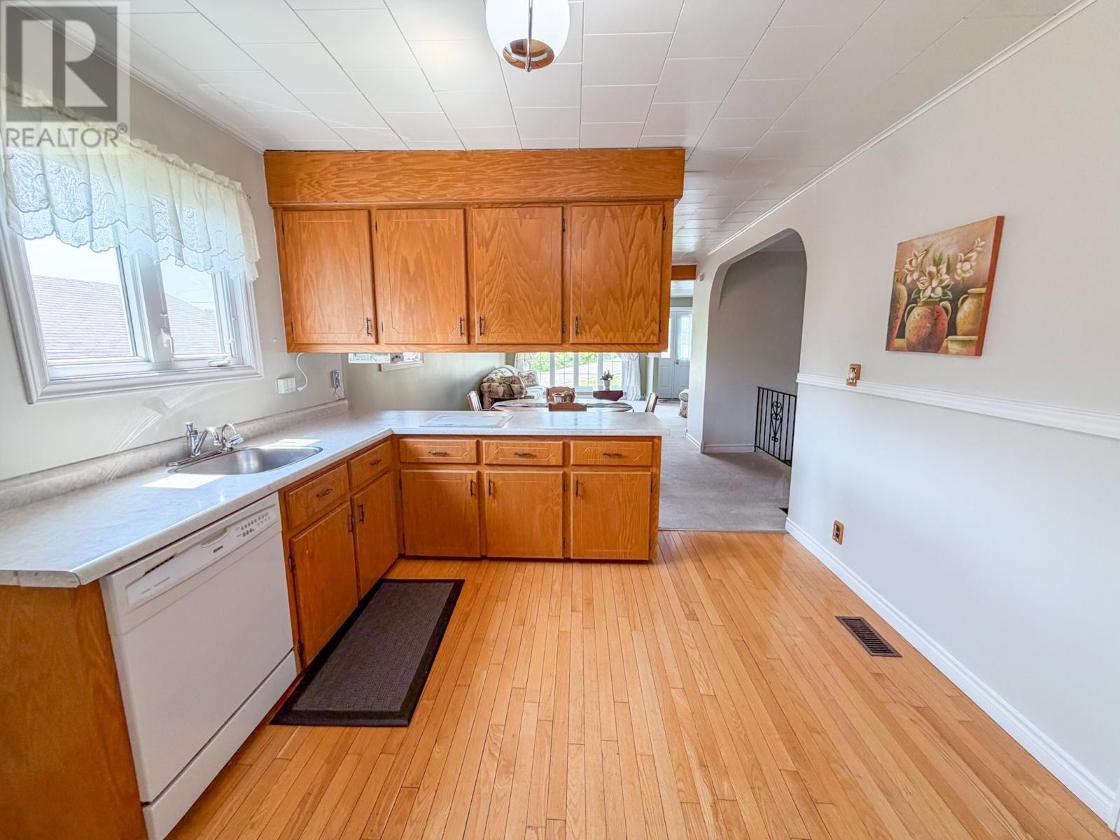 8 Park Drive - Image 6