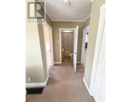 8 Park Drive thumbnail 12