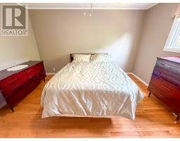 8 Park Drive thumbnail 14