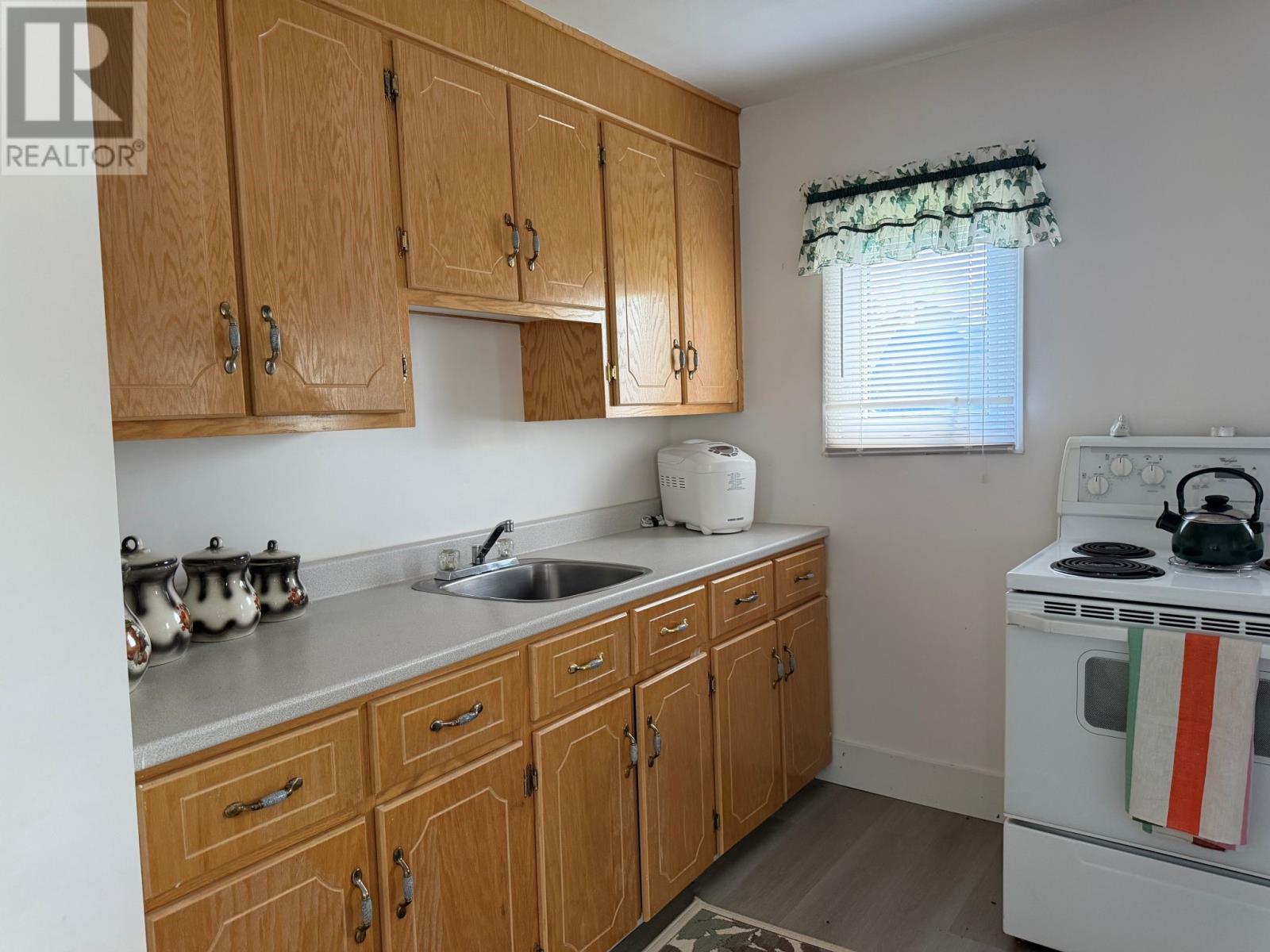 129 Main Street - 6