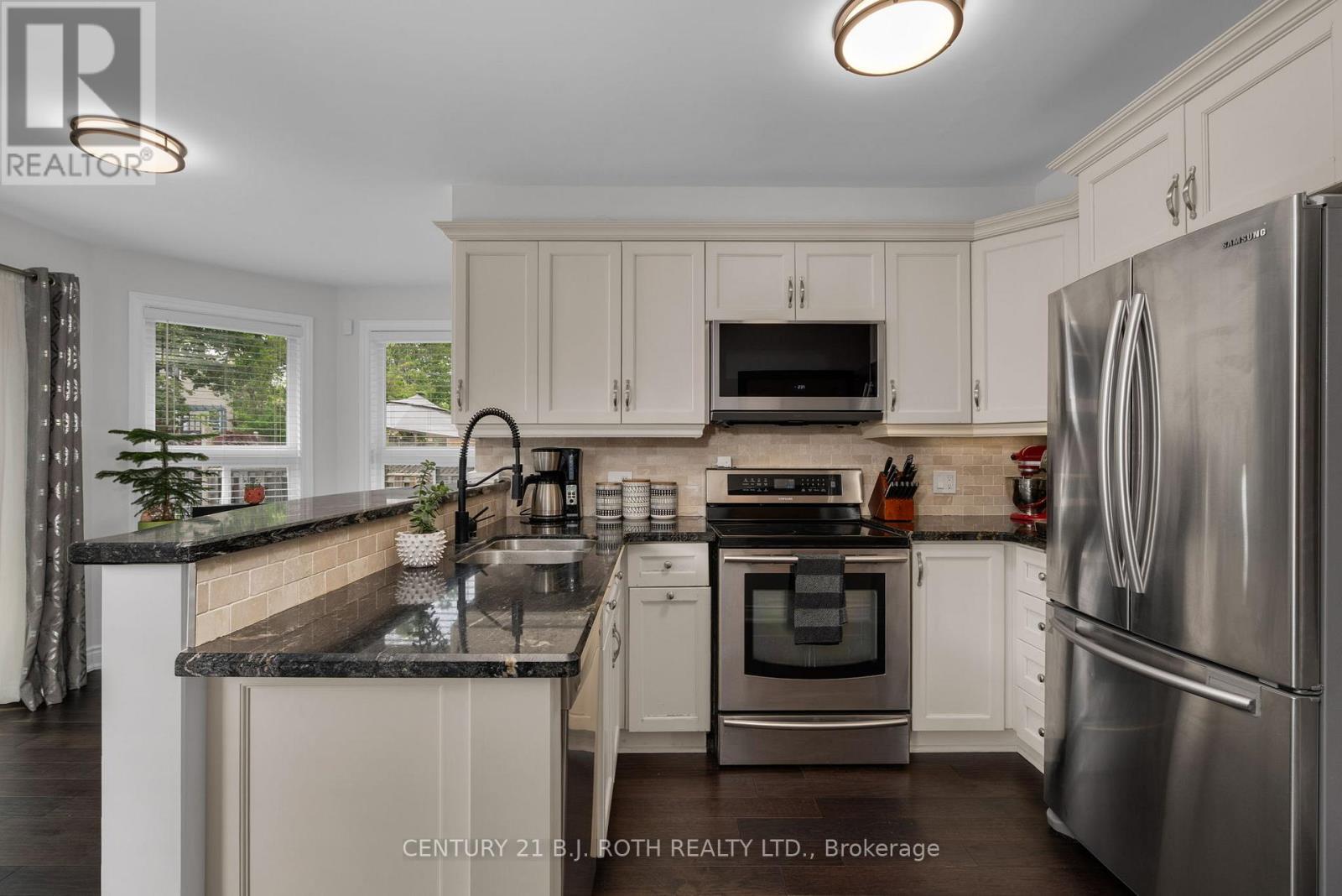16 LONGMAN DRIVE - 4