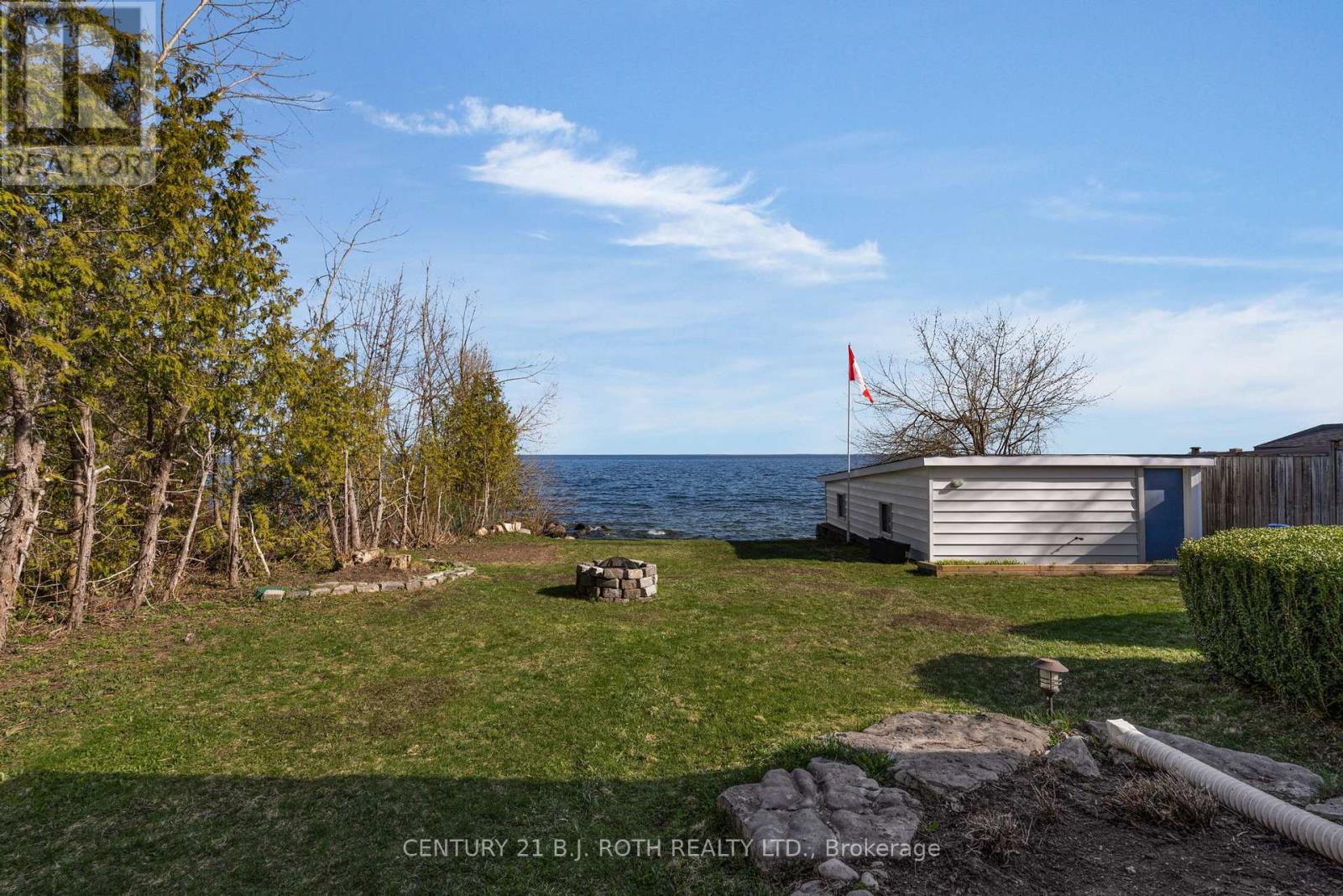 49 LAKESHORE ROAD E - 27