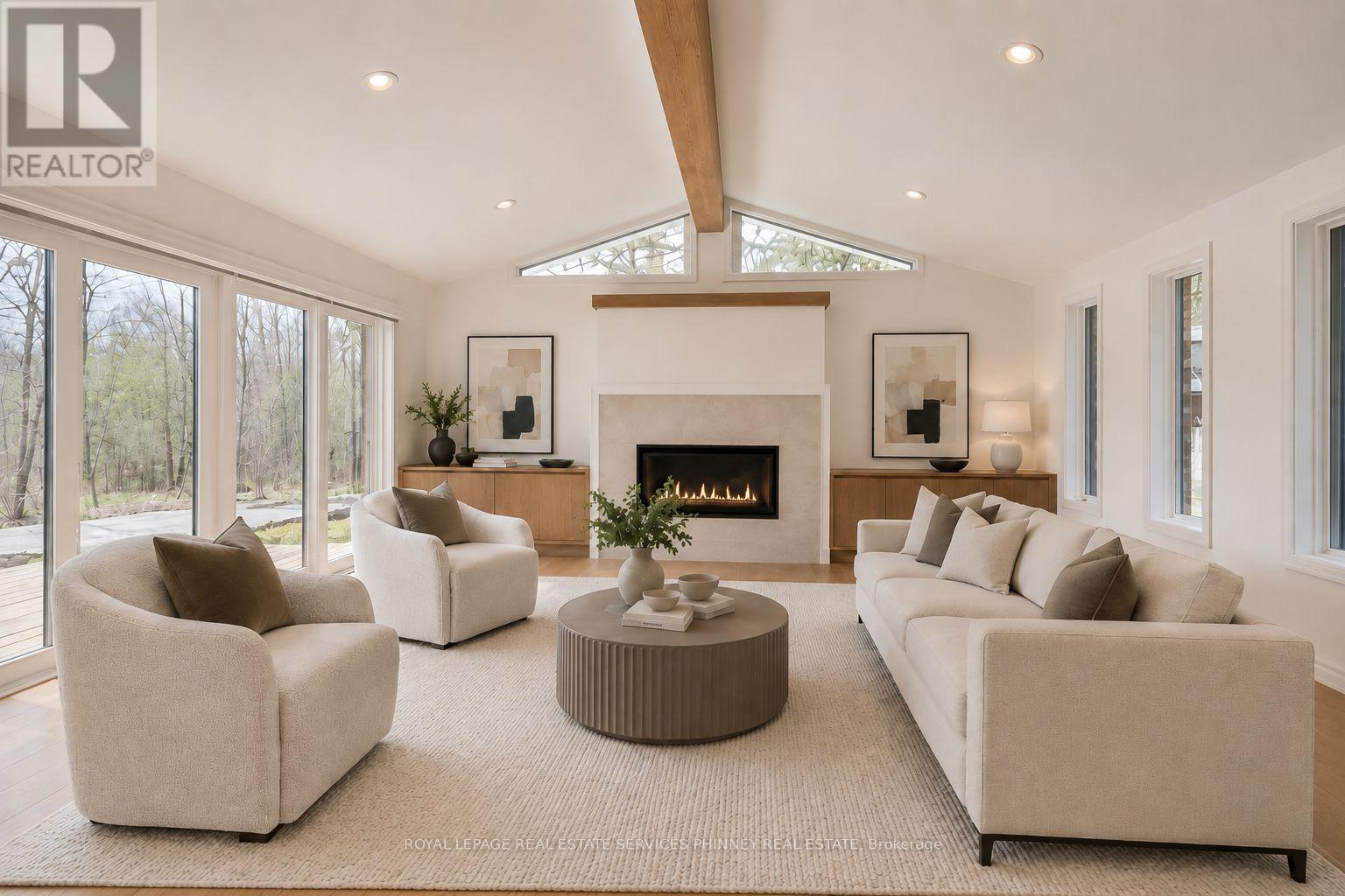 1066 STOCKWELL AVENUE - 7