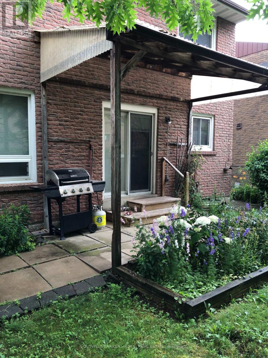 5 BROWNRIDGE CRESCENT - 10