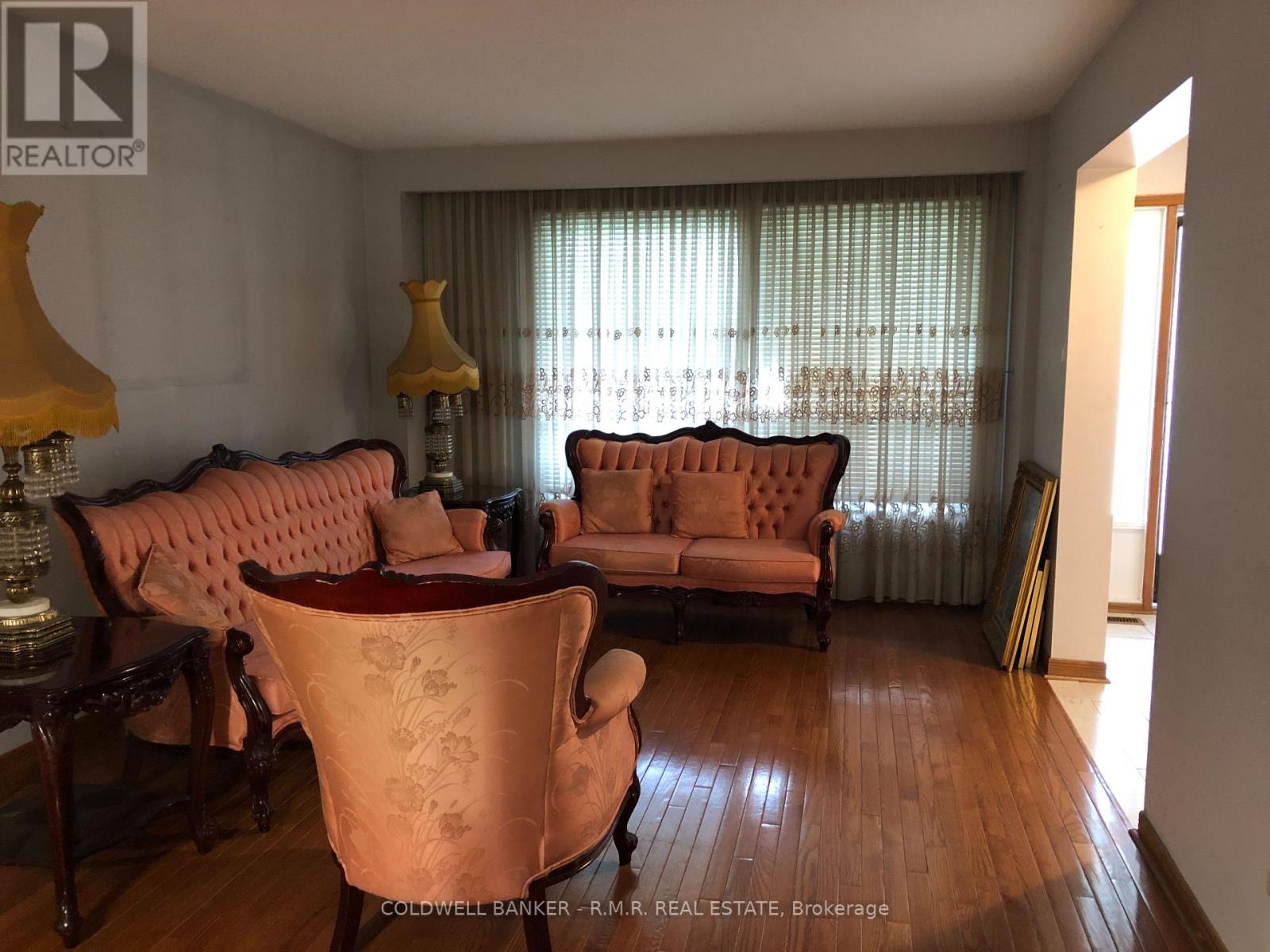 5 BROWNRIDGE CRESCENT - 5