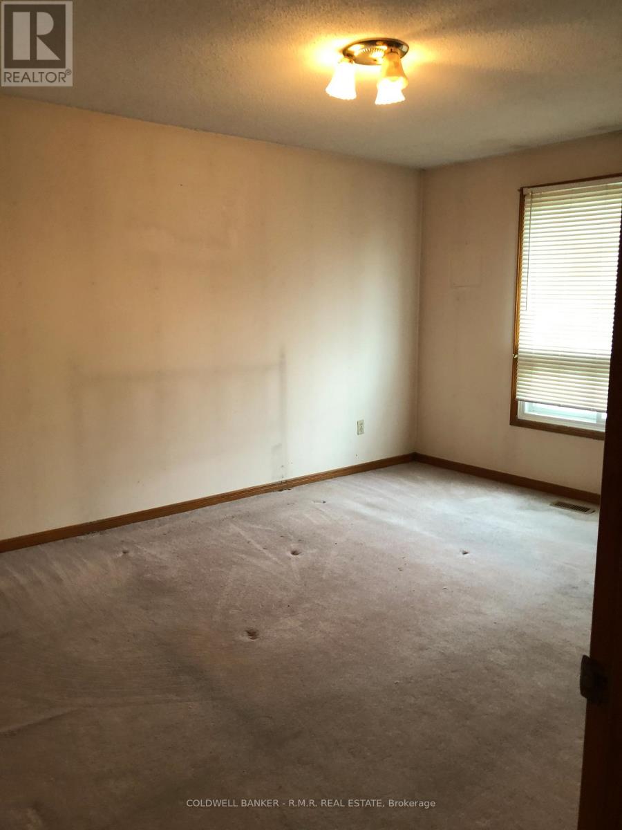 5 BROWNRIDGE CRESCENT - 8