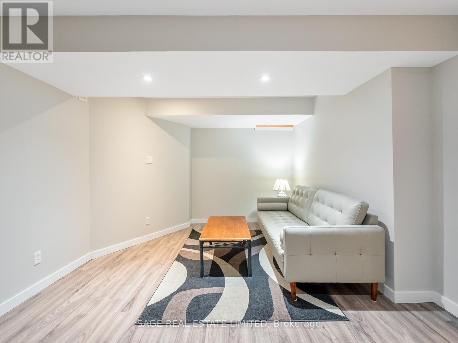 7093 BLACK WALNUT TRAIL - Image 30