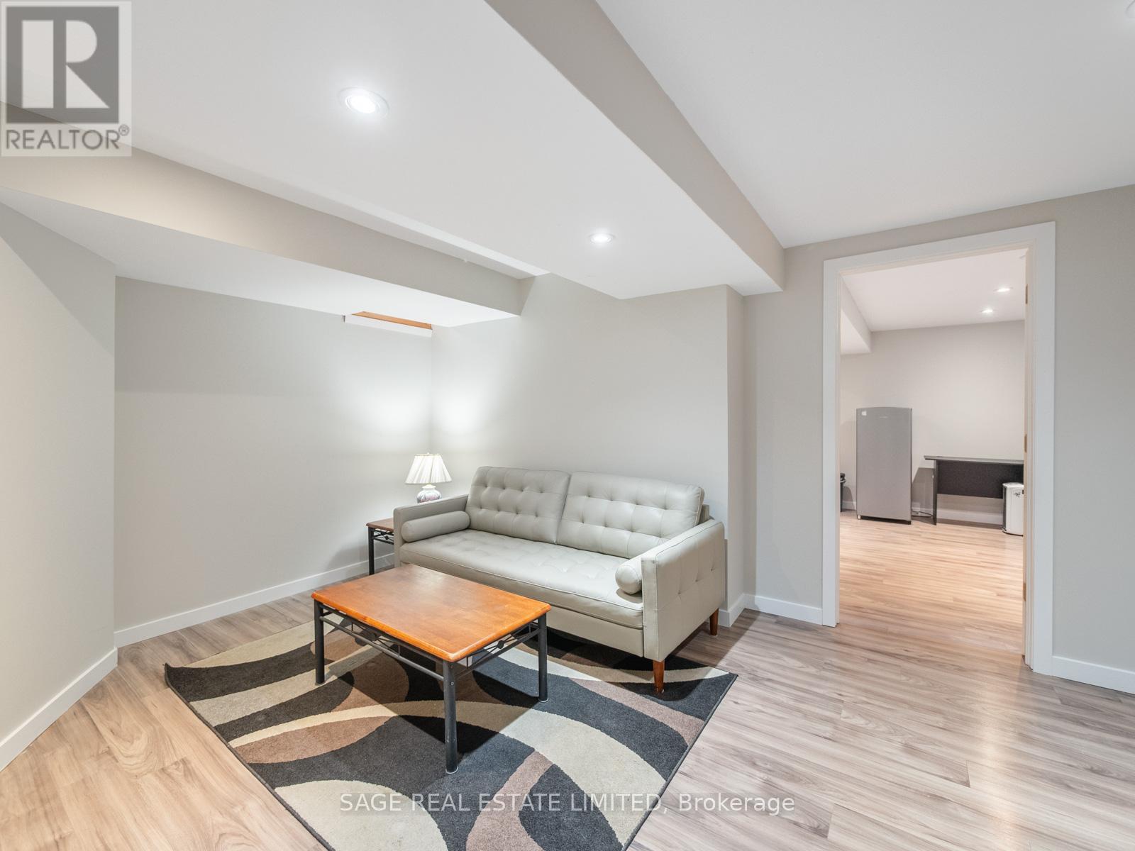 7093 BLACK WALNUT TRAIL - Image 31