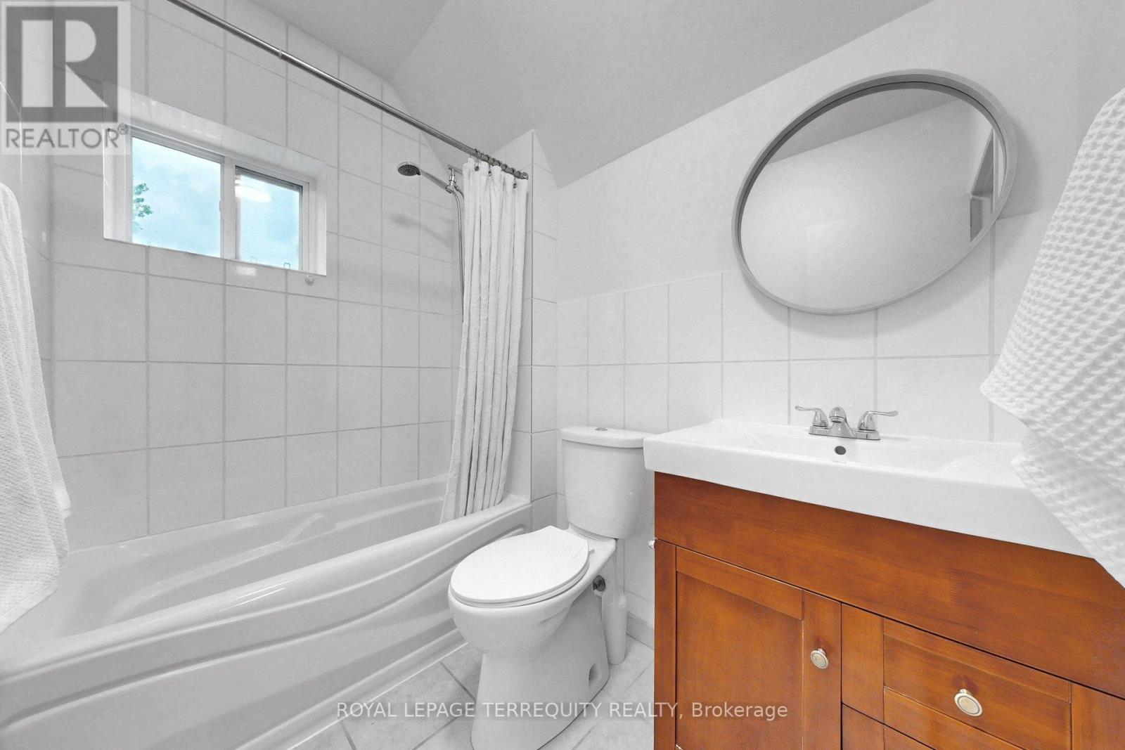 372 ST JOHNS ROAD - 23