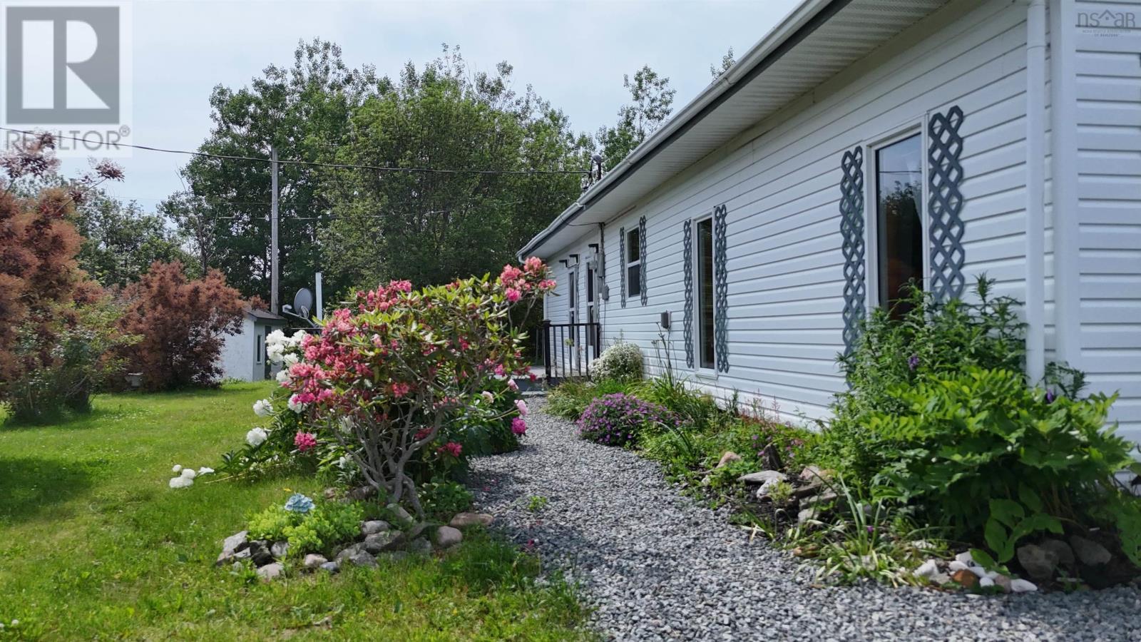 5381 Highway 19 - 2
