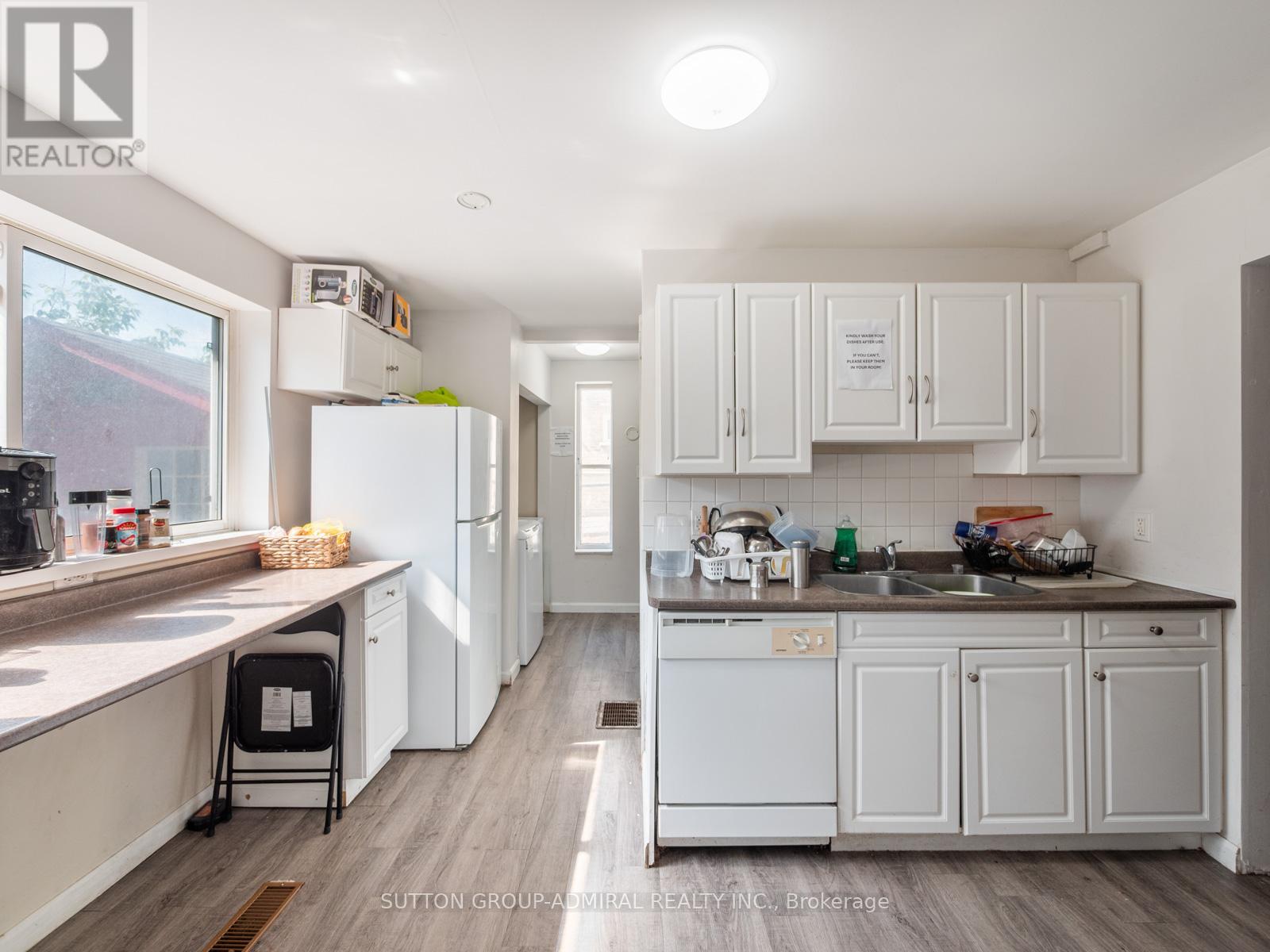 265 STEWART STREET - Image 11