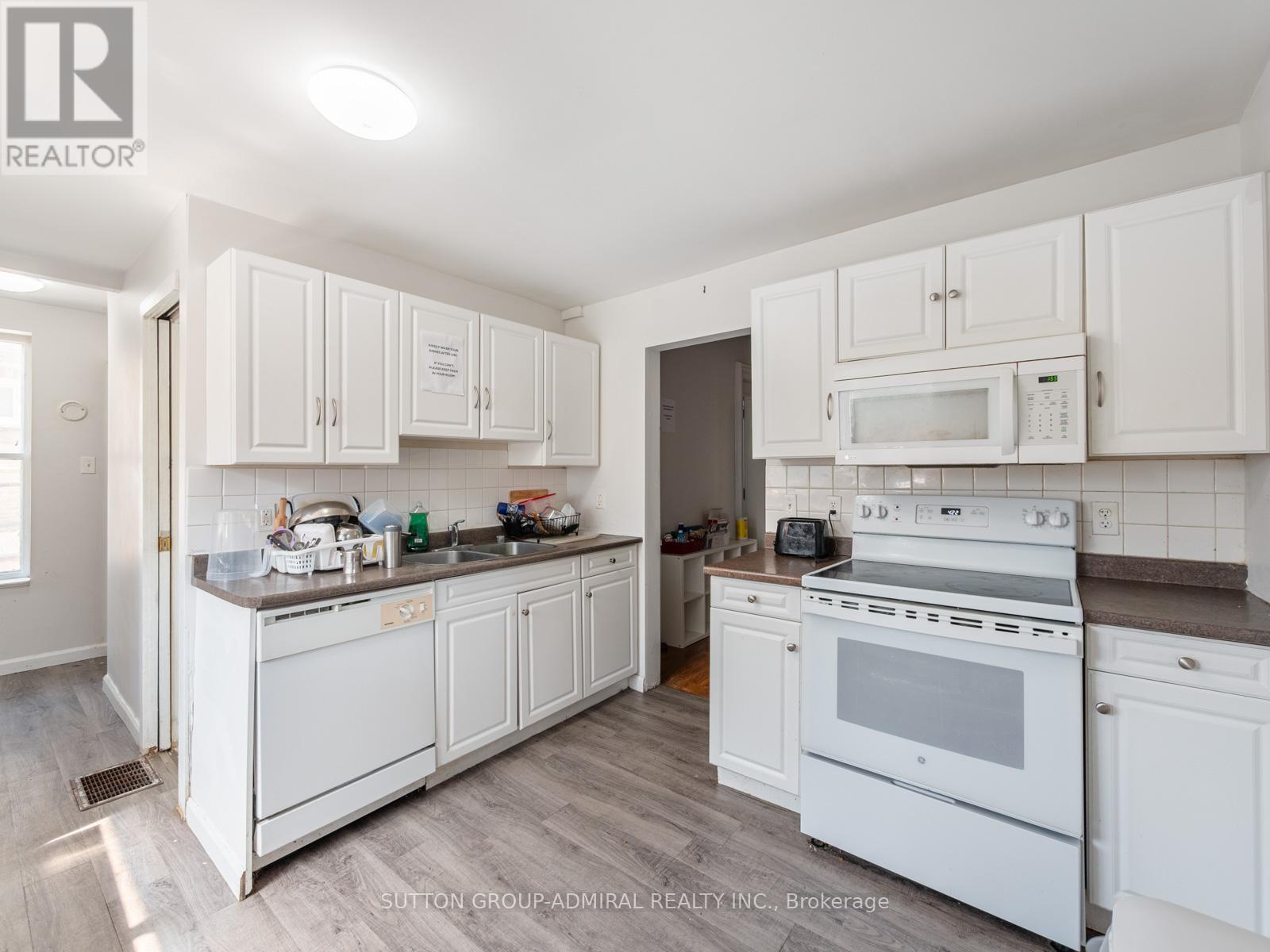 265 STEWART STREET - Image 12