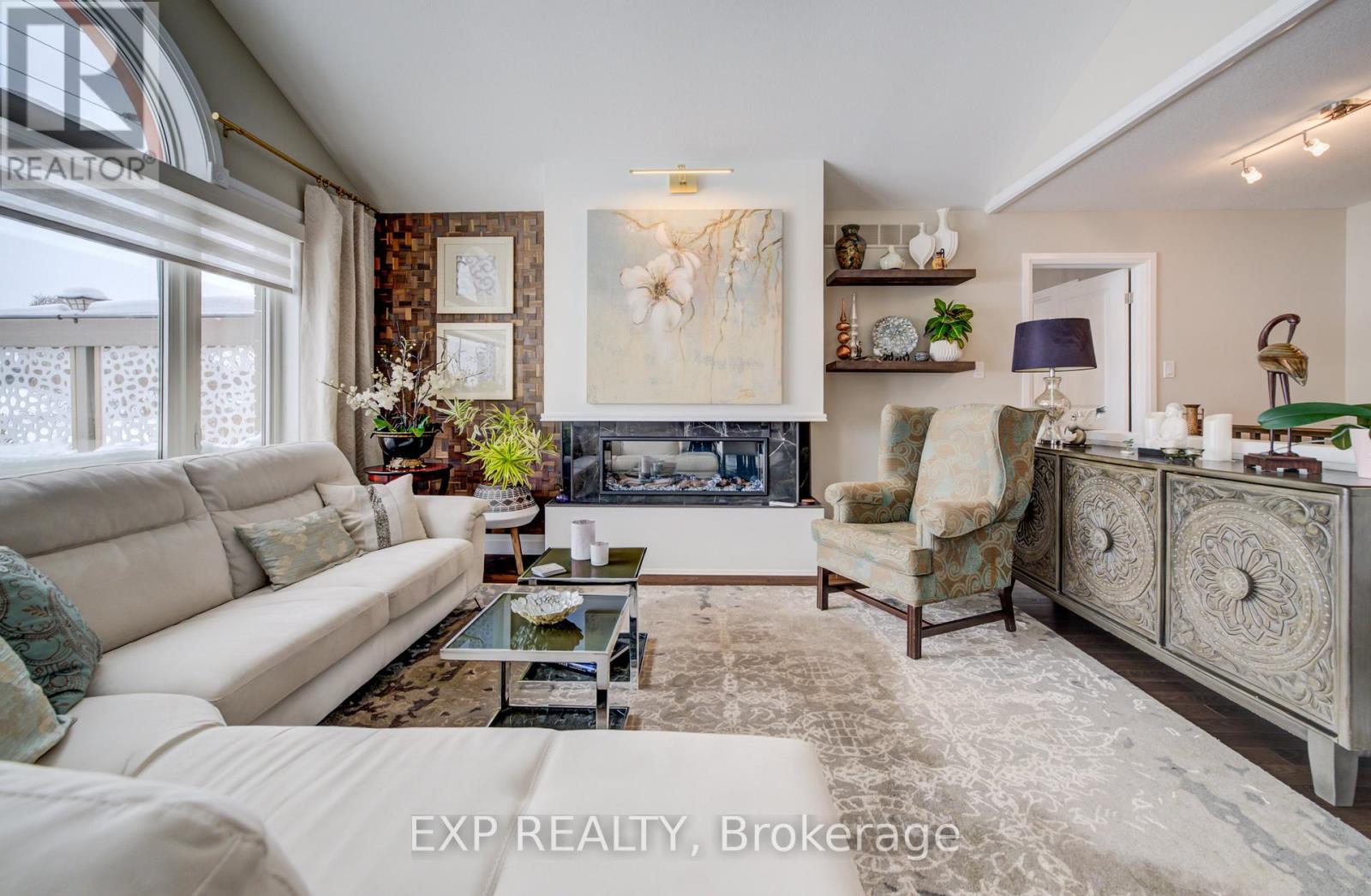 130 BRIDGE CRESCENT - 11