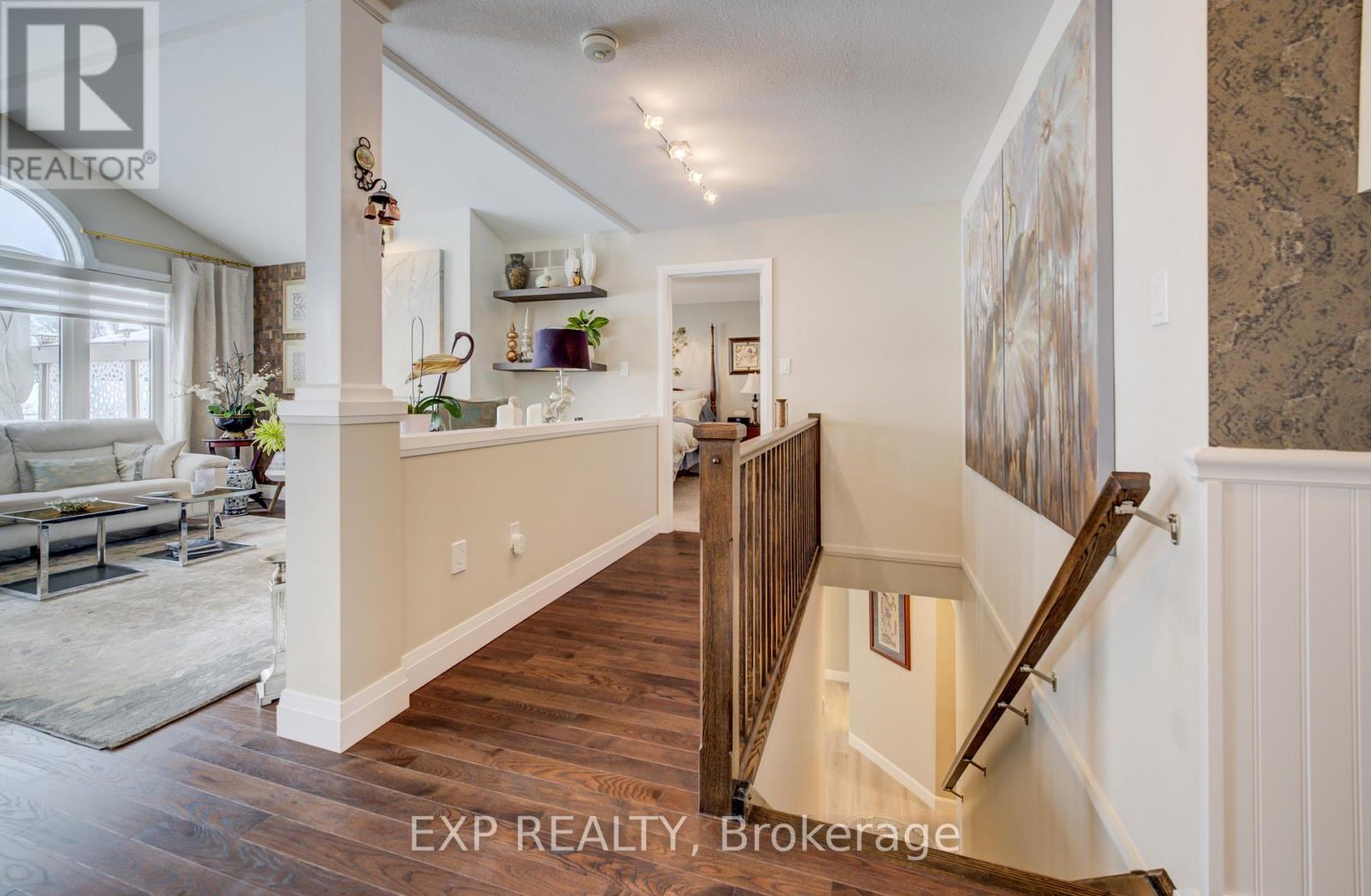 130 BRIDGE CRESCENT - 14