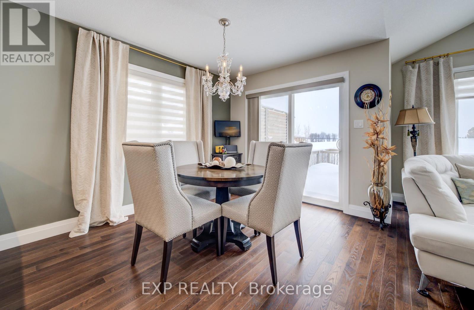130 BRIDGE CRESCENT - Image 4