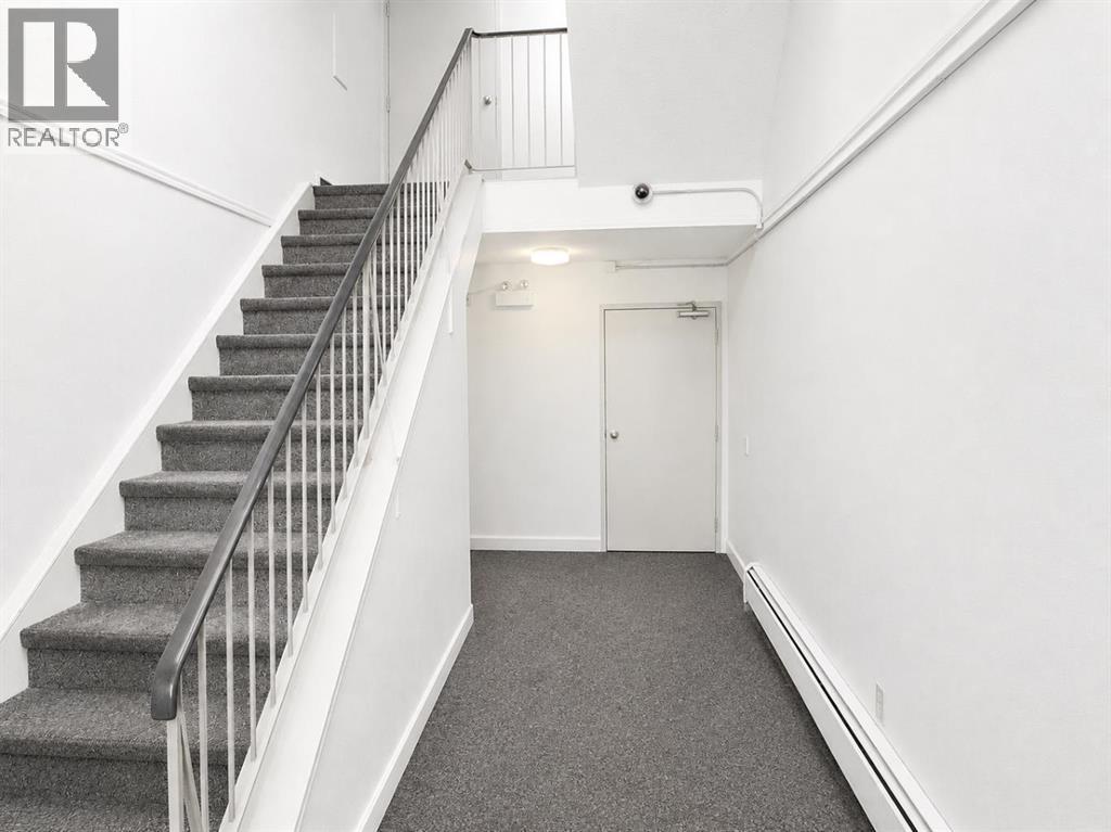 #316A 5611 10 Avenue - 26