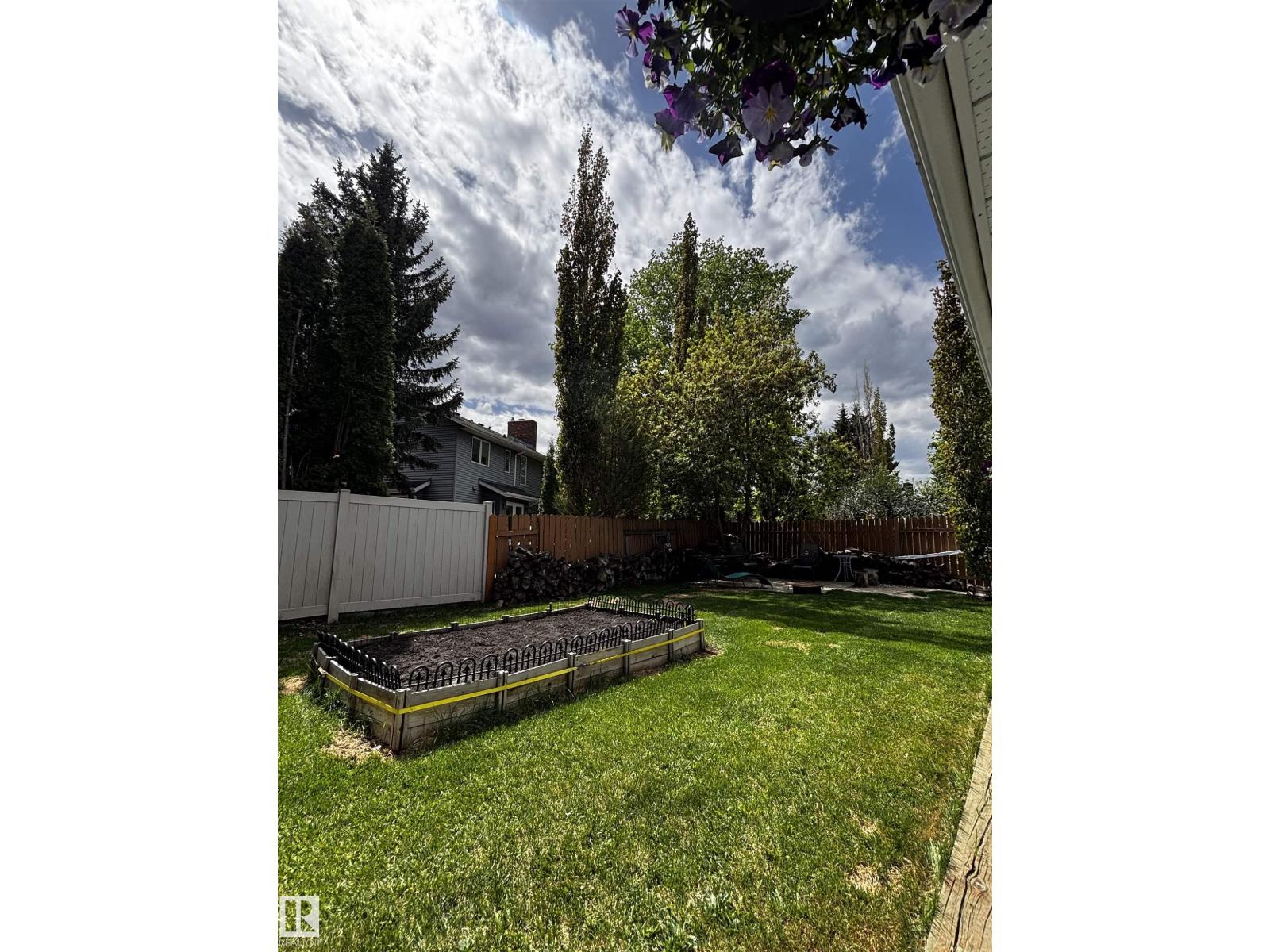 660 VILLAGE DR - 28