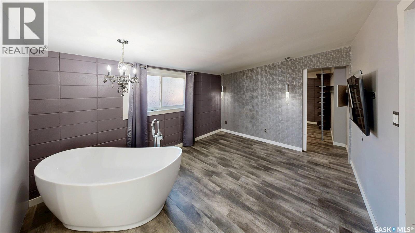 3522 25th AVENUE - 24