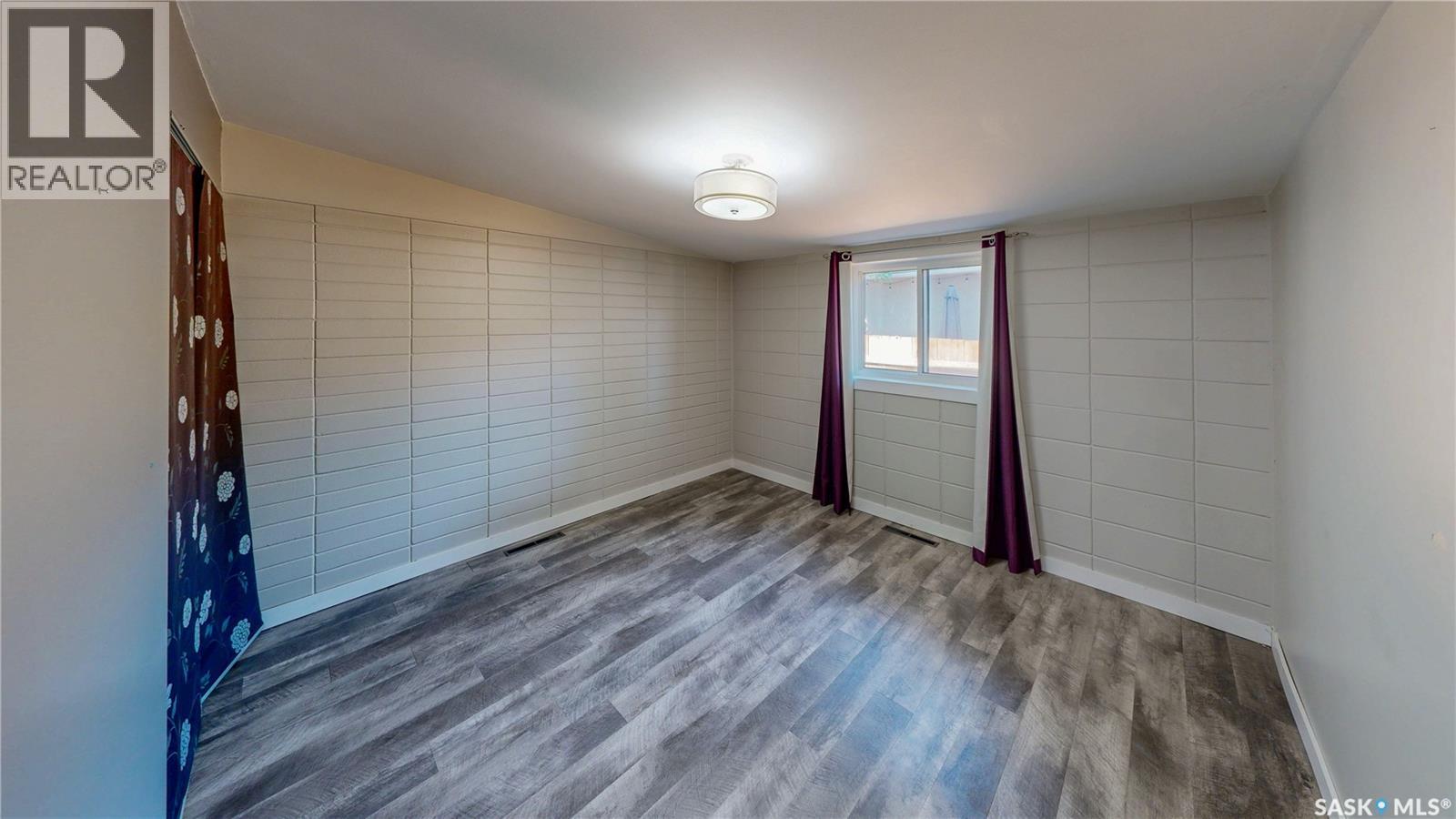 3522 25th AVENUE - 40