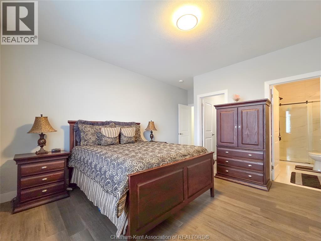 58 SLEEPY MEADOW DRIVE - 23
