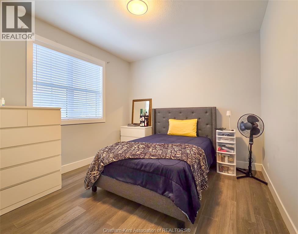 58 SLEEPY MEADOW DRIVE - 26