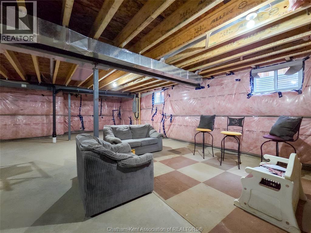 58 SLEEPY MEADOW DRIVE - Image 32