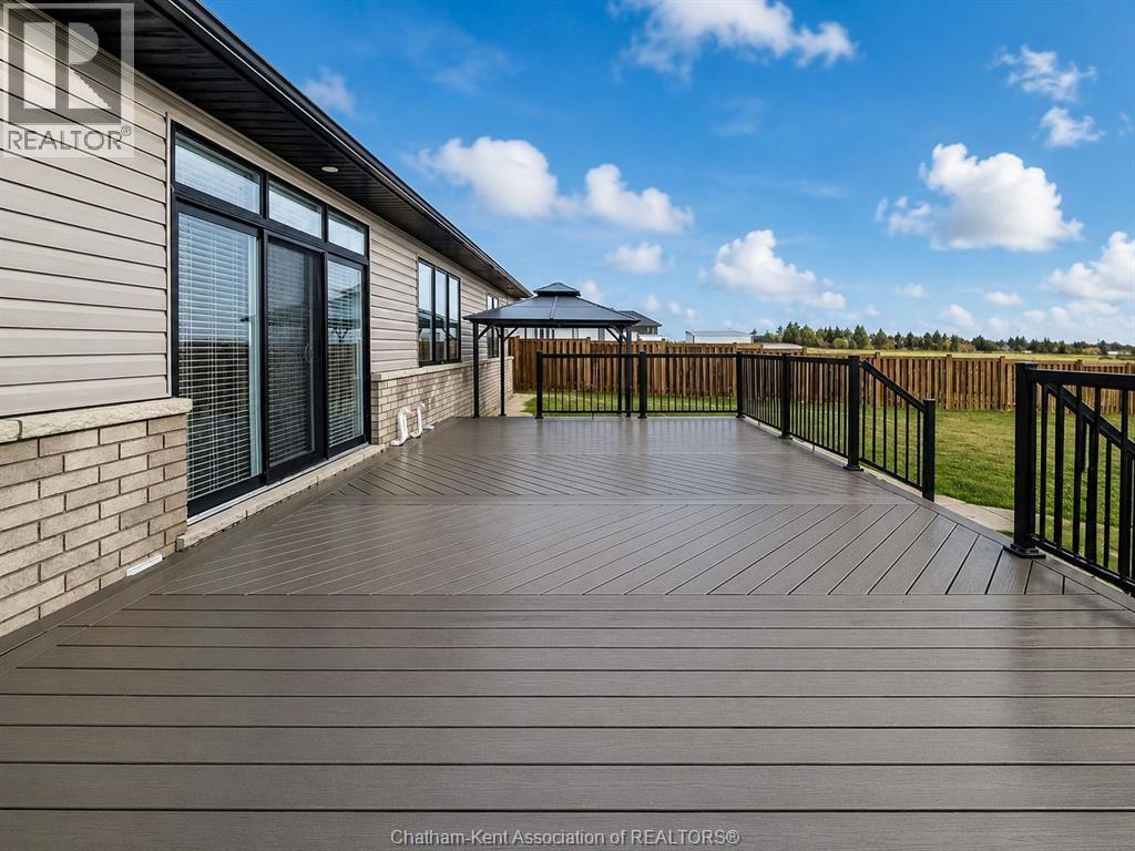 58 SLEEPY MEADOW DRIVE - 42