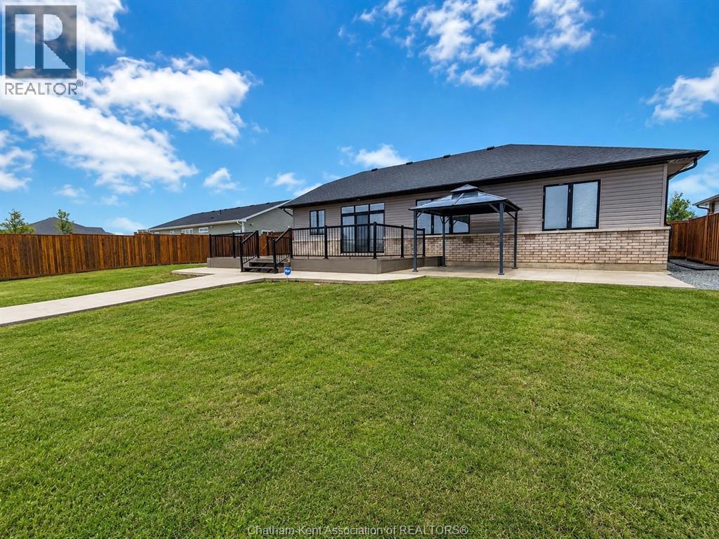 58 SLEEPY MEADOW DRIVE - 44