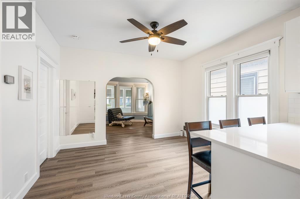 942 Lincoln ROAD - 10