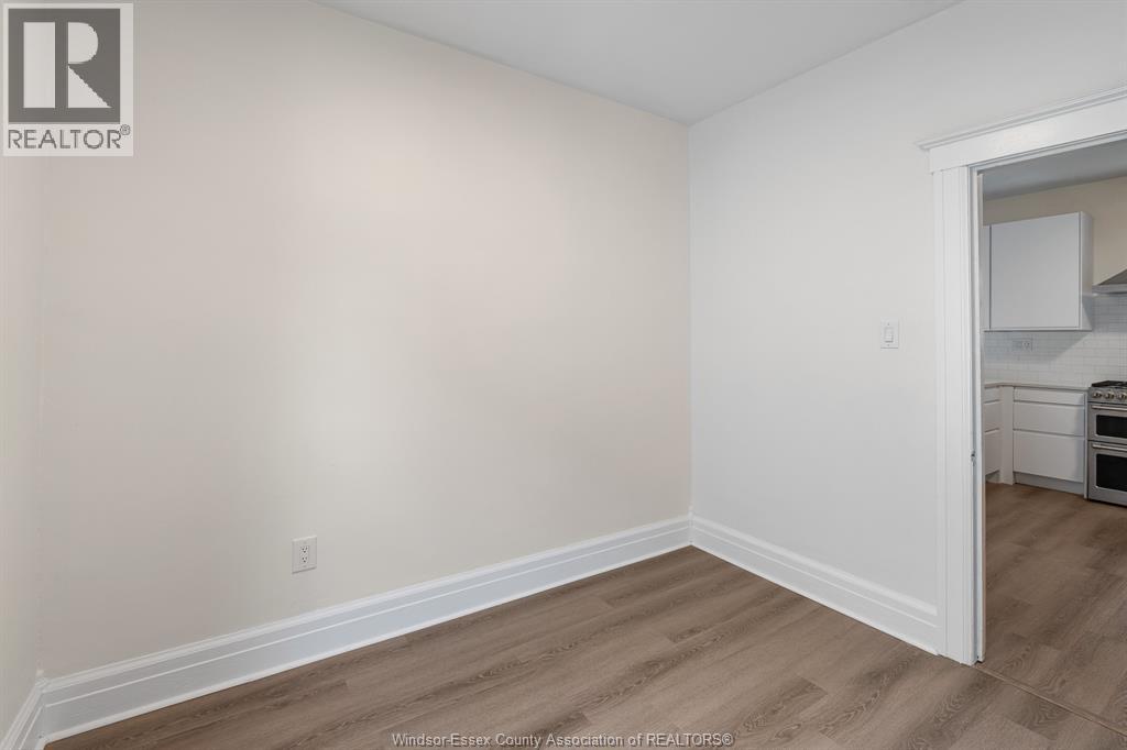 942 Lincoln ROAD - 19