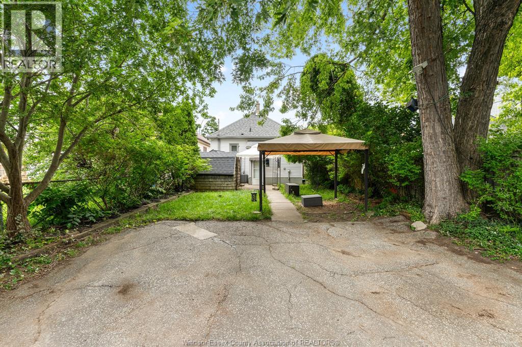 942 Lincoln ROAD - 27
