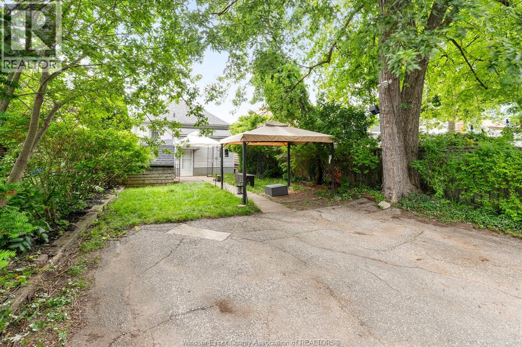 942 Lincoln ROAD - 28