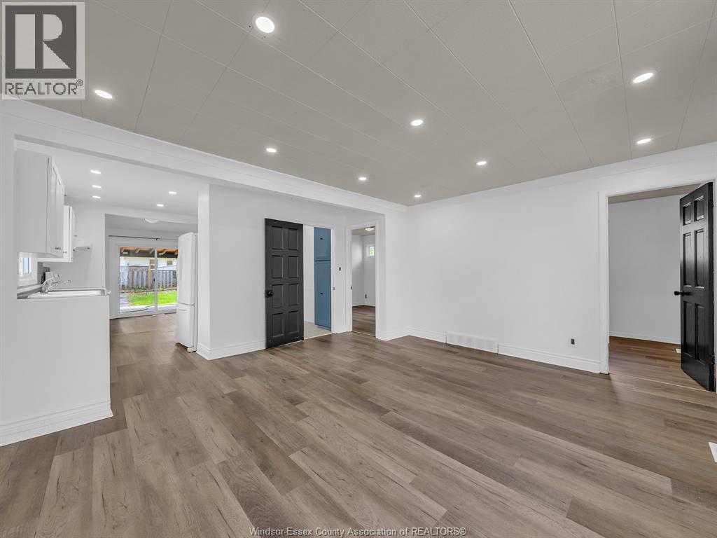 1183 FELIX AVENUE - 10