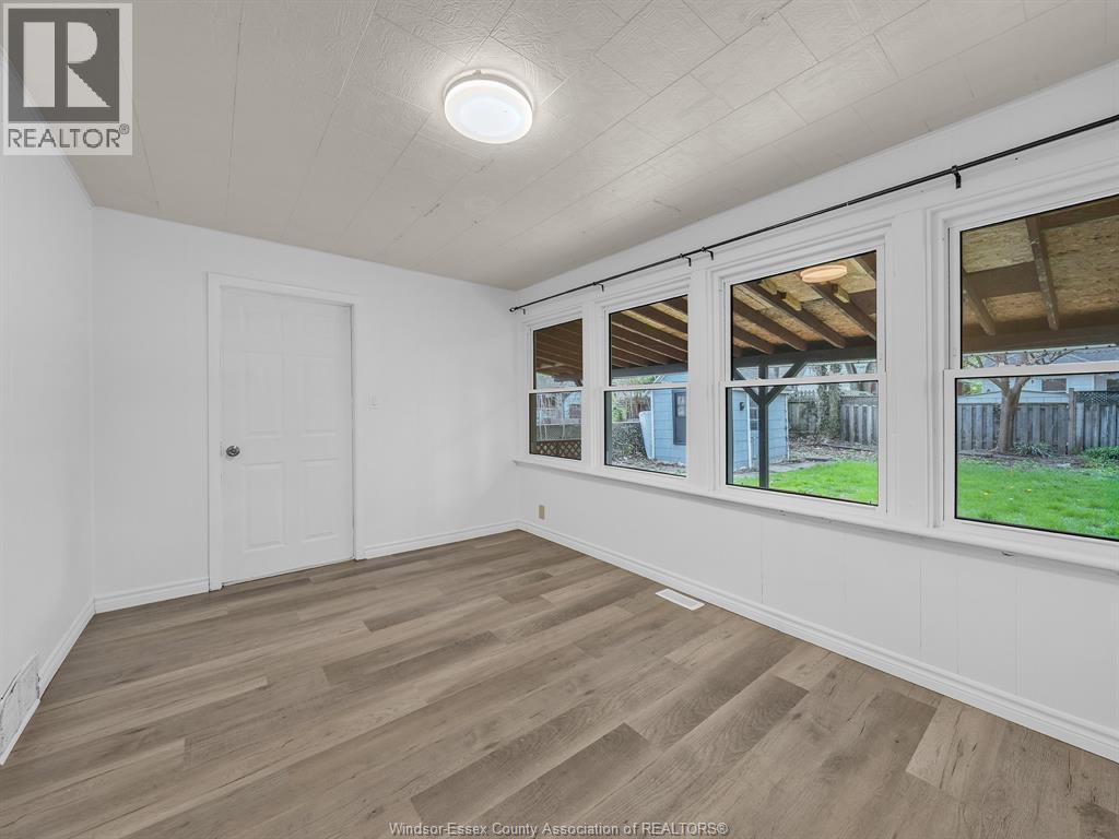 1183 FELIX AVENUE - 25