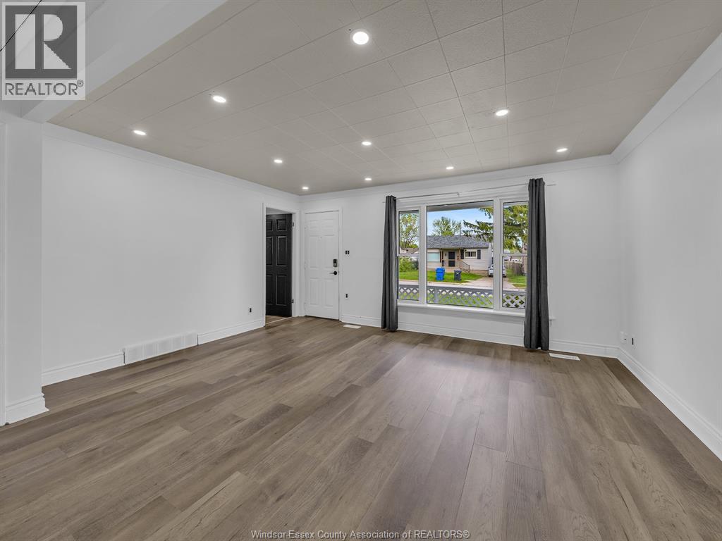 1183 FELIX AVENUE - 9