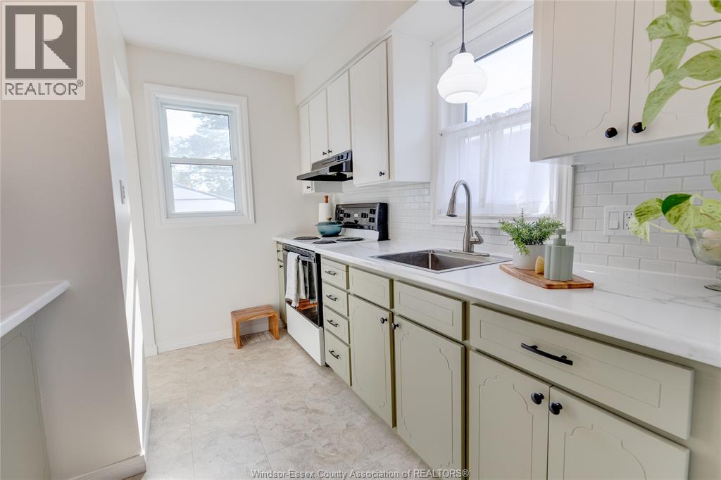 2790 RANDOLPH AVENUE - 15