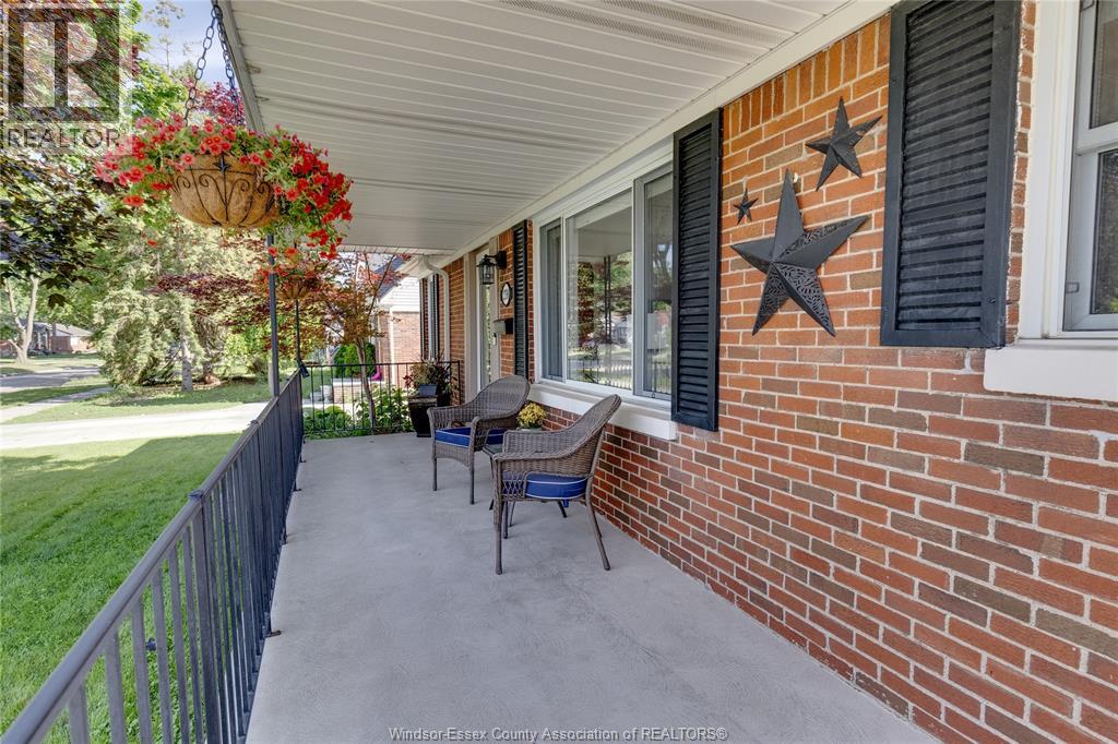 2790 RANDOLPH AVENUE - 4