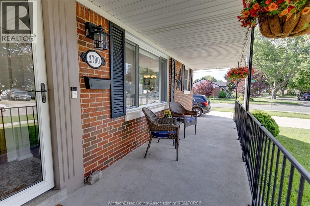 2790 RANDOLPH AVENUE - 5