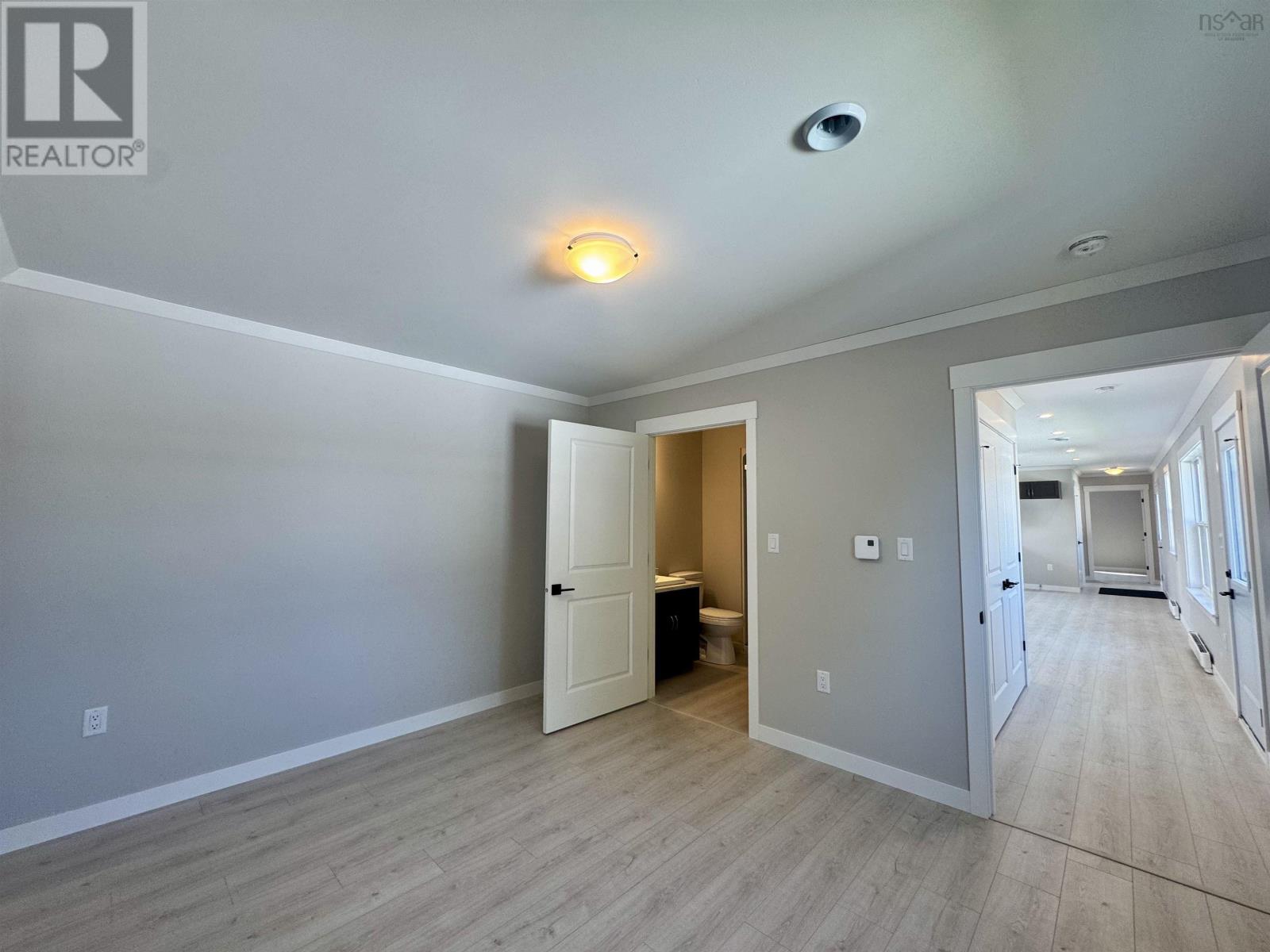 18 Bruce Street - 8