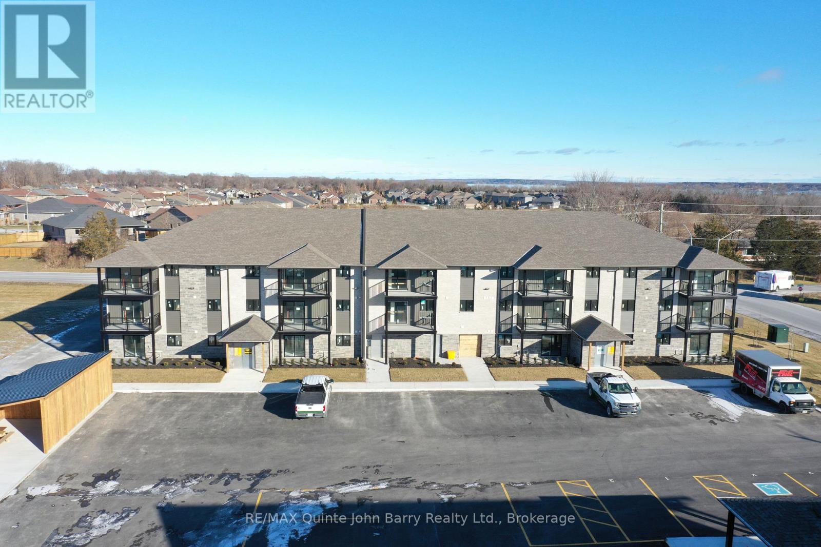 110-10 HILLSIDE MEADOW DRIVE - 14