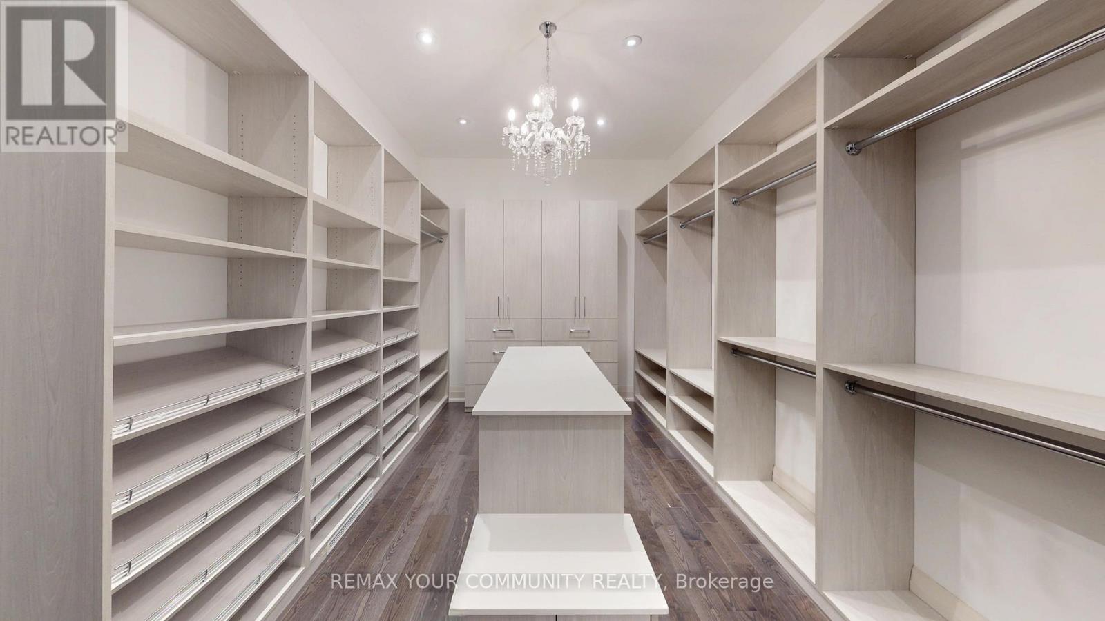 19 BLYTH STREET - 24
