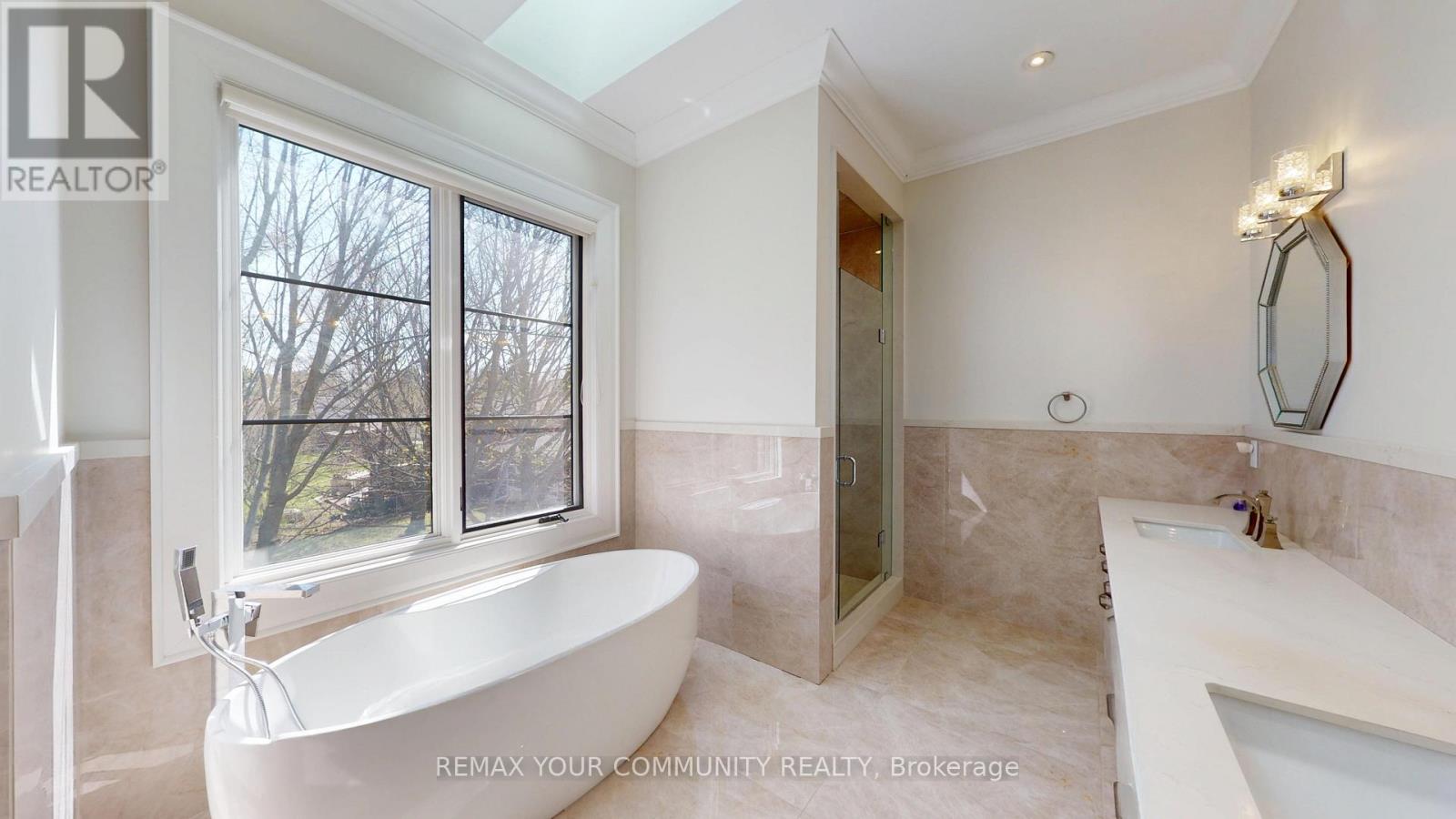 19 BLYTH STREET - 25