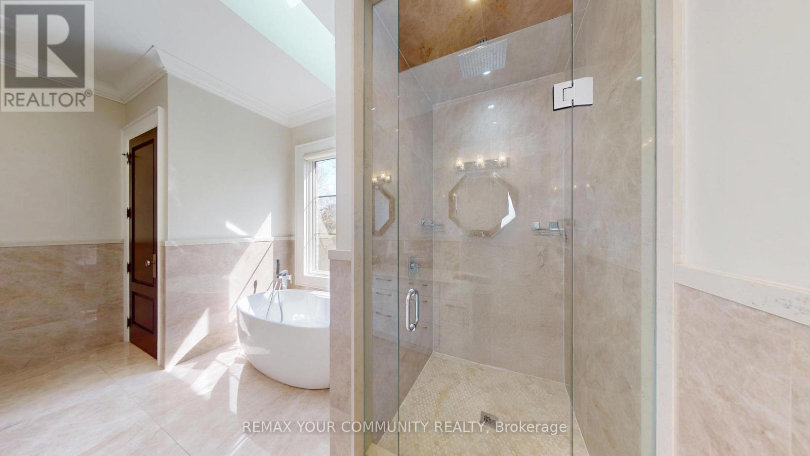 19 BLYTH STREET - 26