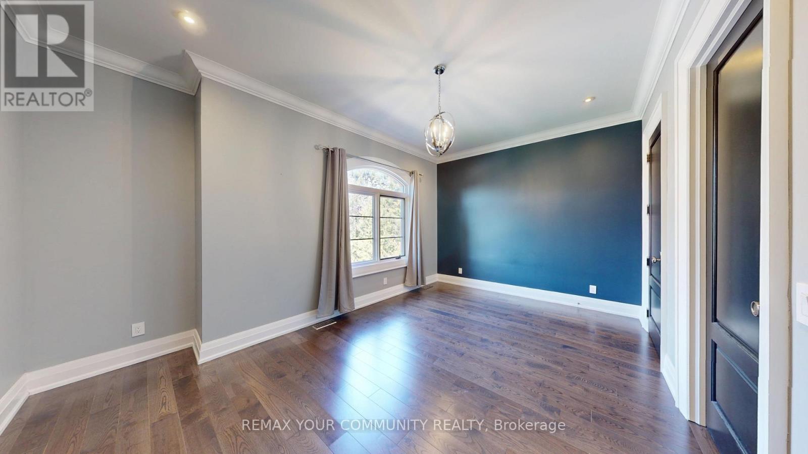 19 BLYTH STREET - 27