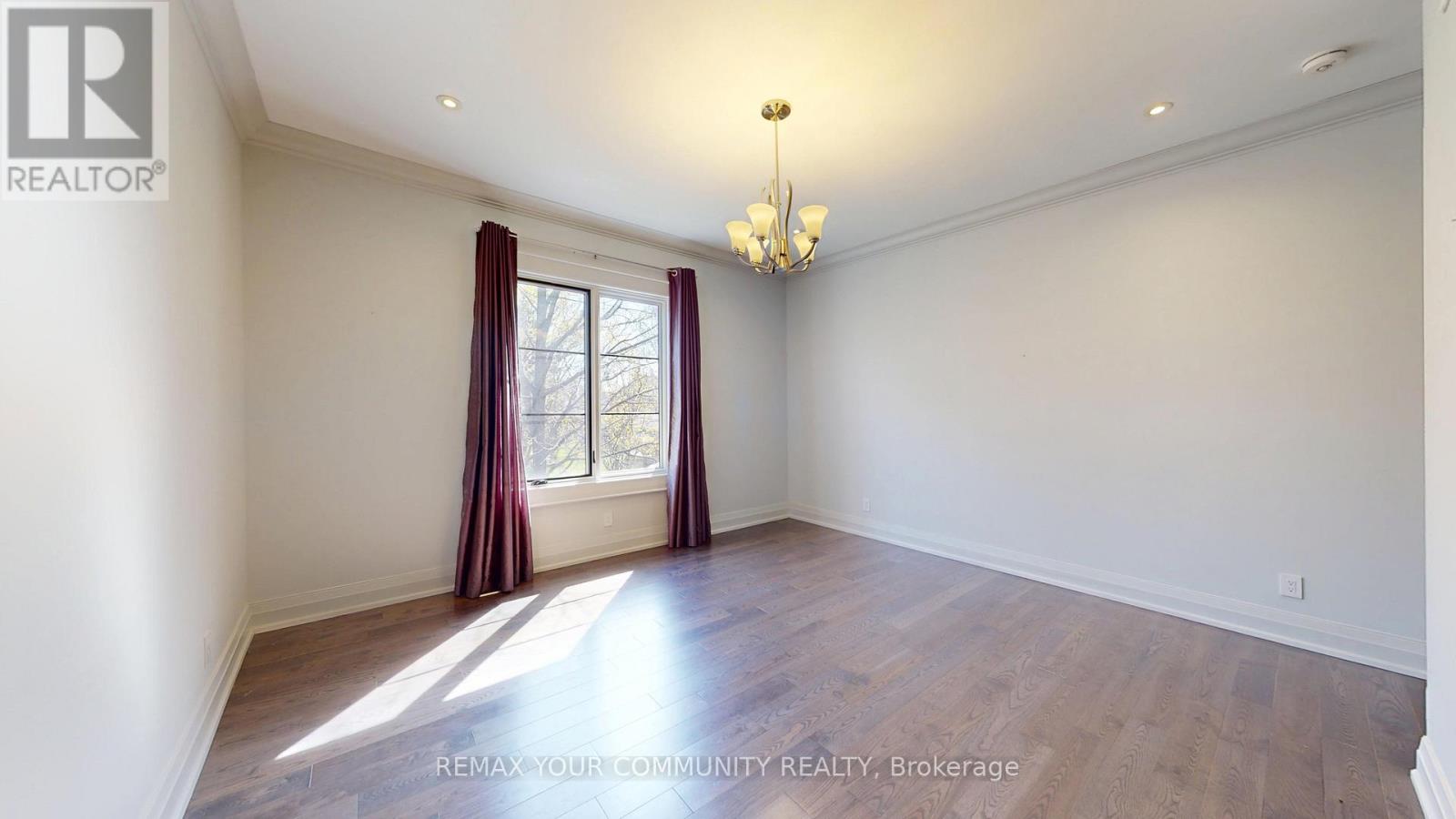 19 BLYTH STREET - 31