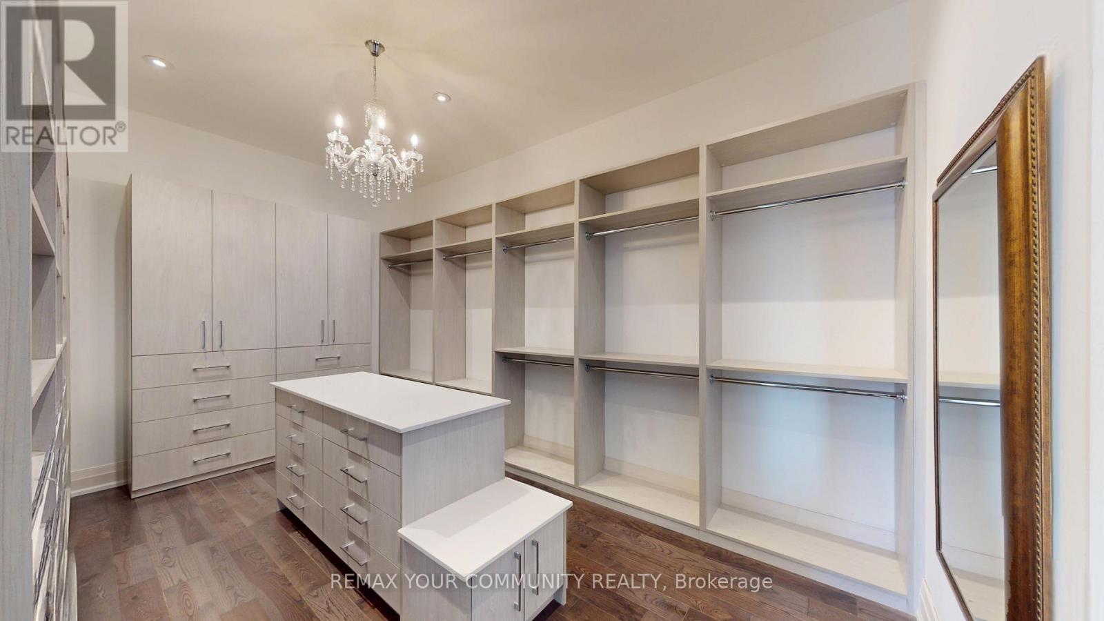 19 BLYTH STREET - 23