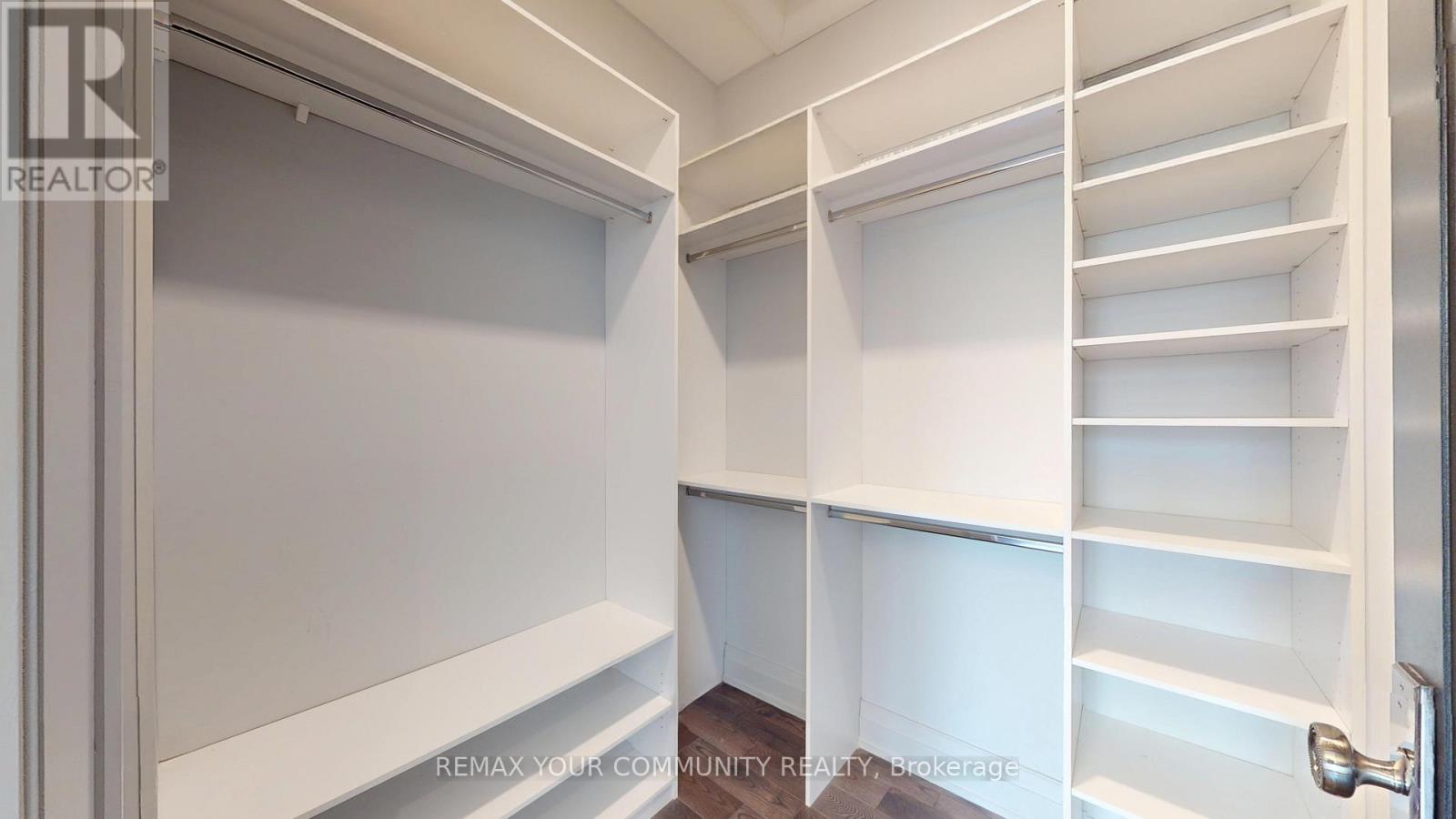 19 BLYTH STREET - 32