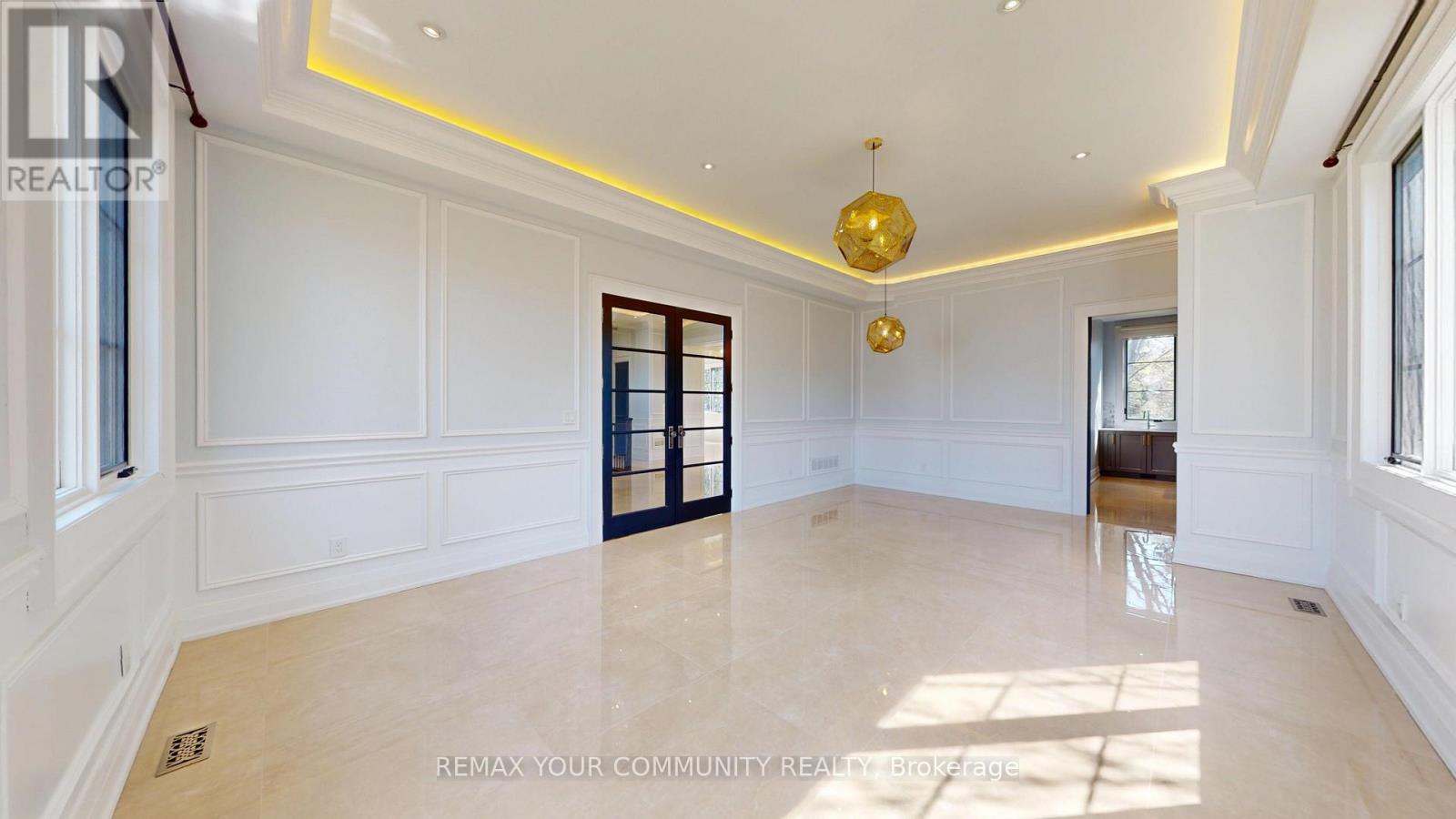 19 BLYTH STREET - 12