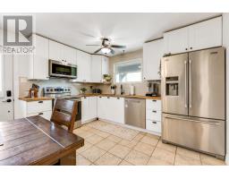 Family room - 3 Tower Road, Rideau Lakes, ON K0G1L0 Photo 9