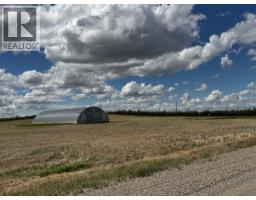 On 220 Range, Rural Lethbridge County, AB T1K7N3 Photo 7